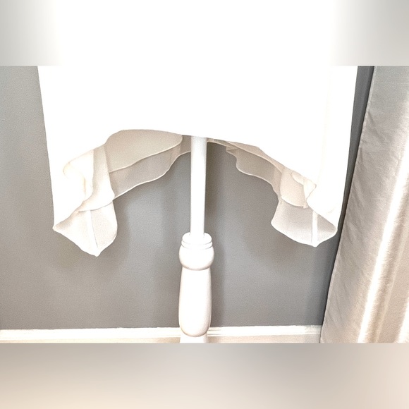 BCBGeneration Sheer, Flowing White Sleeveless Dress with Lining - Picture 9 of 13